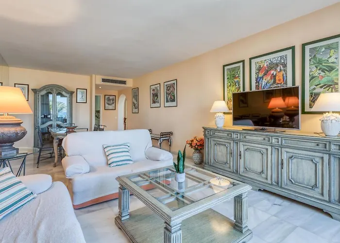 Hanami Alcazaba Garden Apartment *