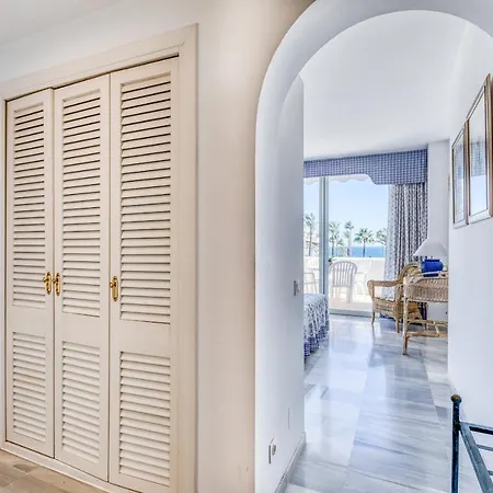 Hanami Alcazaba Garden Apartment Estepona