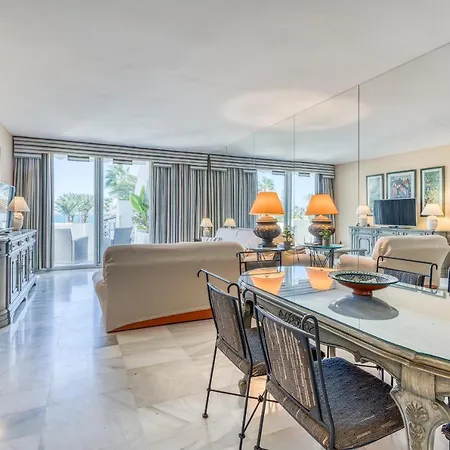 Hanami Alcazaba Garden Apartment *