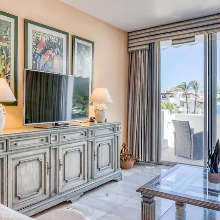 Hanami Alcazaba Garden * Estepona