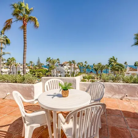 Hanami Alcazaba Garden Apartment