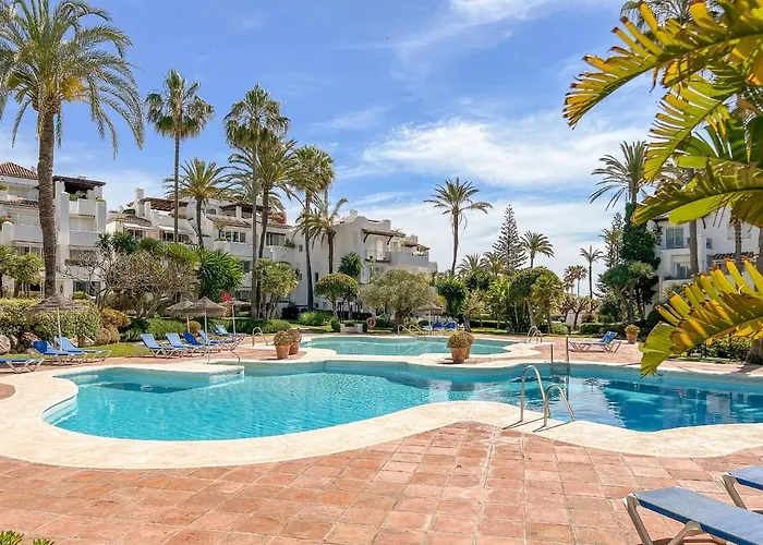 Hanami Alcazaba Garden Apartment *